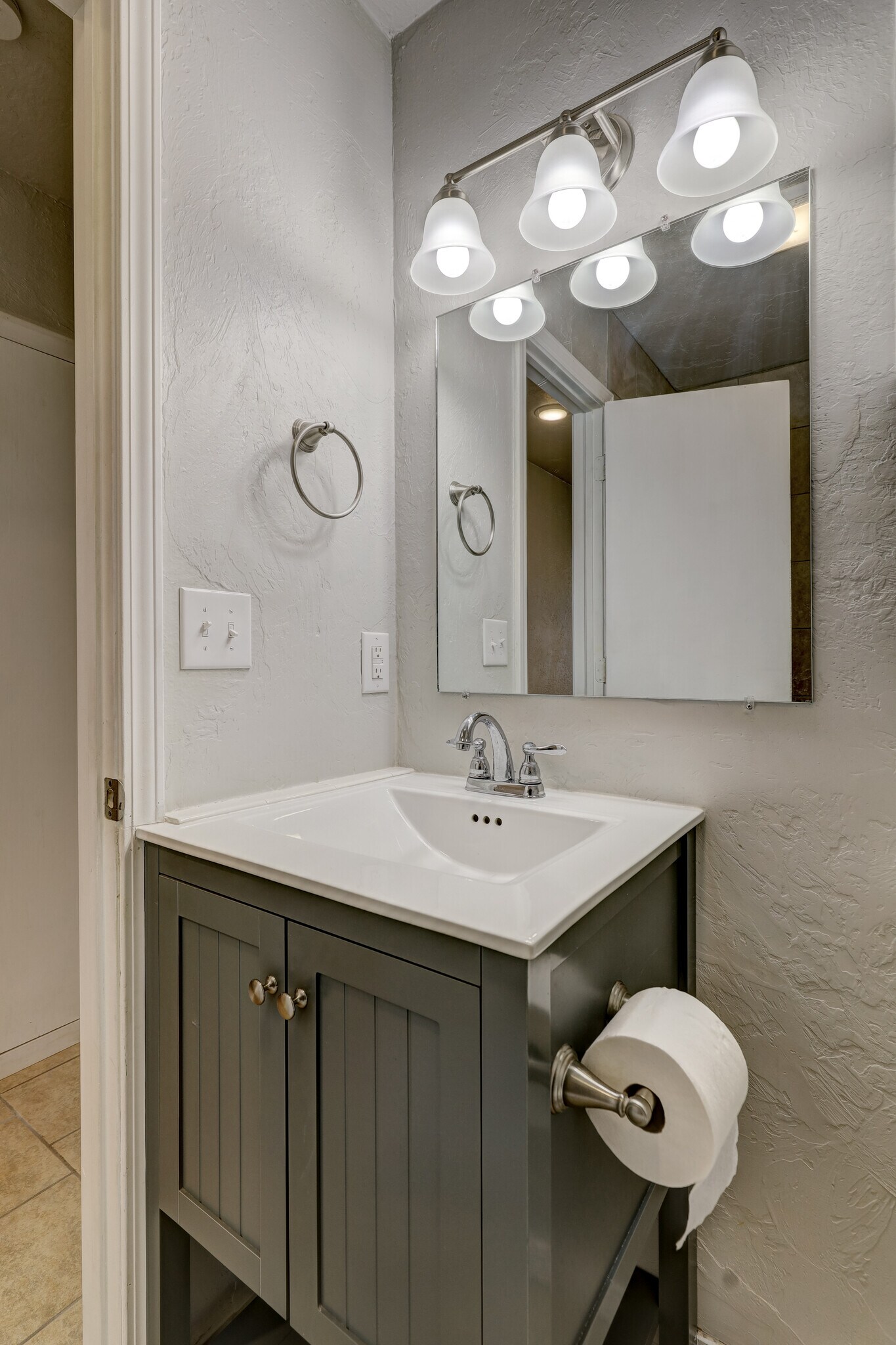 Full Bath - 1410 NW 10th Street