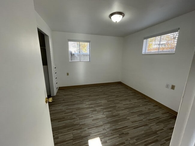 Building Photo - 2613 E Casto Ln