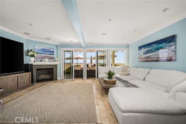 Building Photo - 25 Surfside Ave.