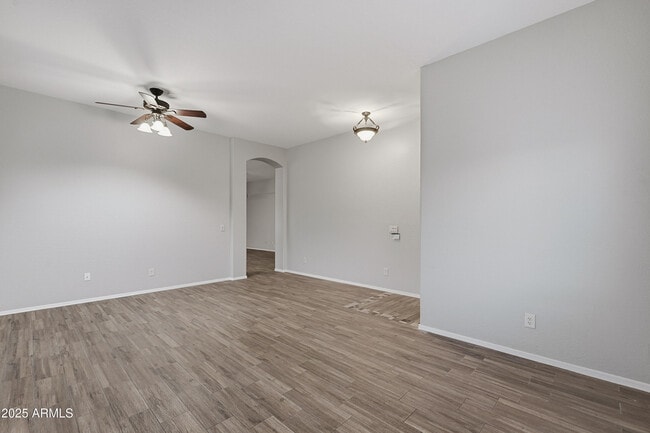 Building Photo - 2033 N 110th Ave