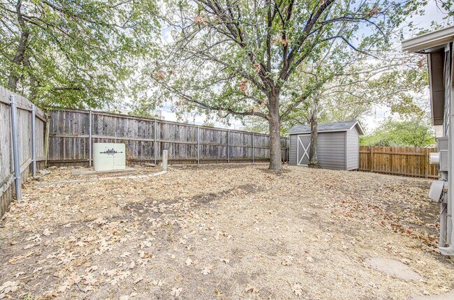 Building Photo - 12925 Covington Trail