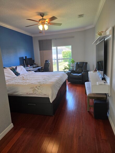 Building Photo - 3572 Valleyview Dr