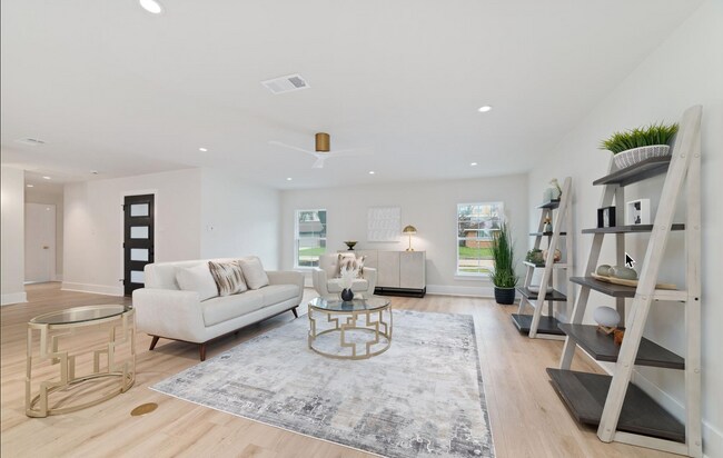 Building Photo - 1830 Locksford St