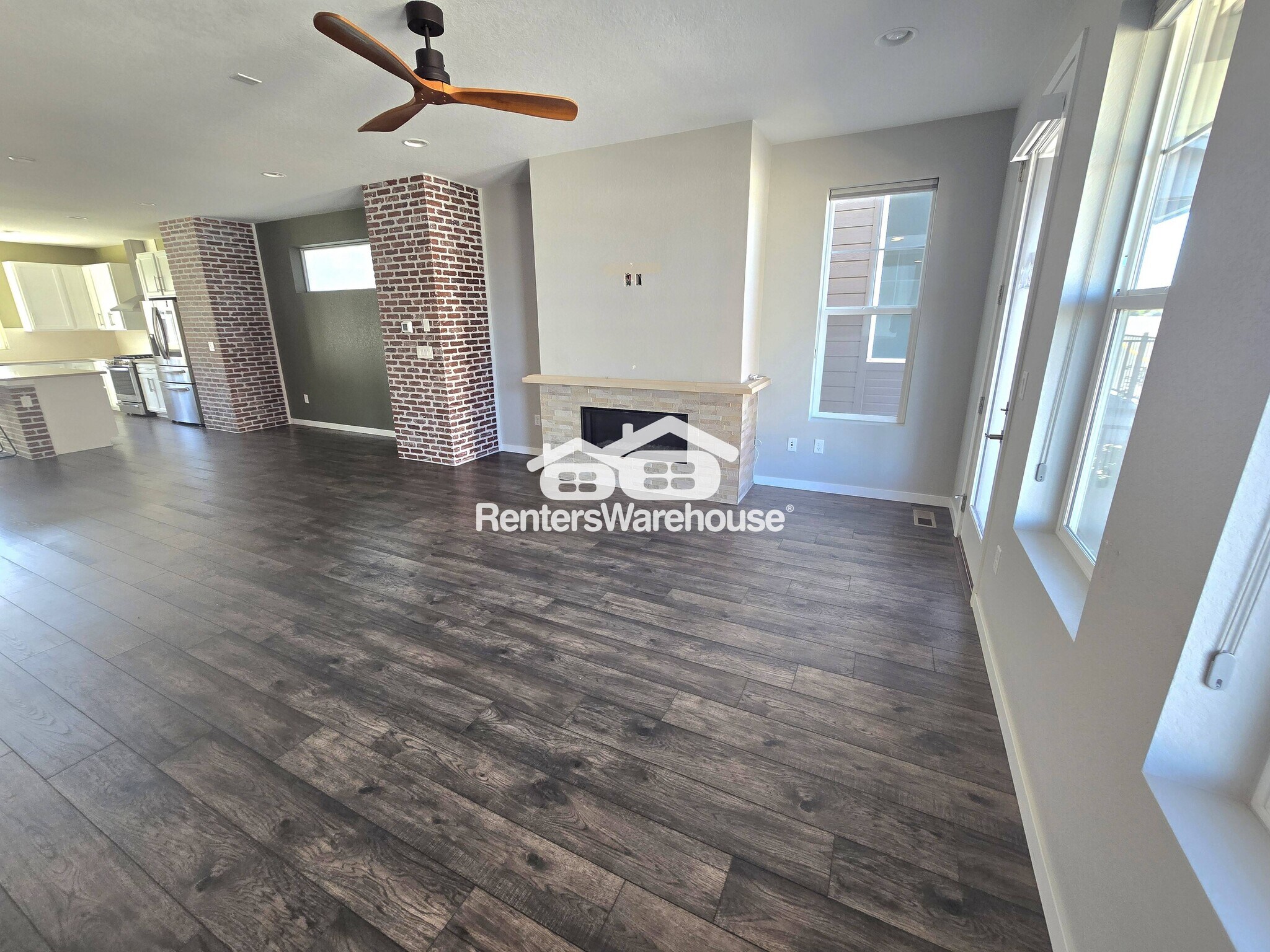 Building Photo - 9065 Southurst St