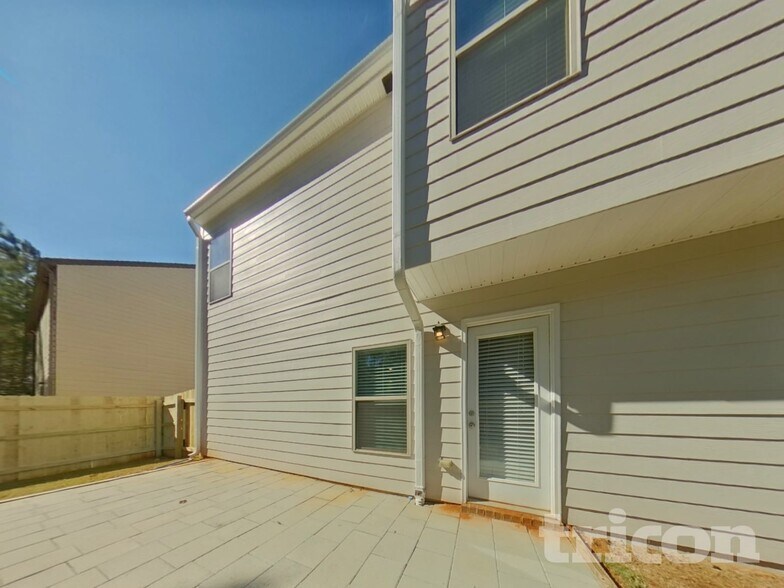 Building Photo - 1027 Summer Cypress Dr