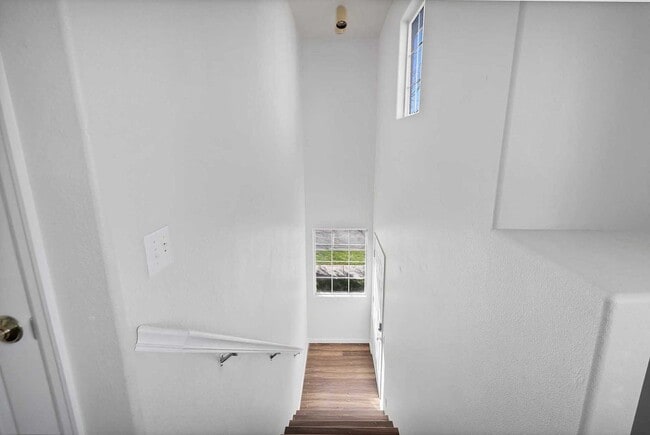 Building Photo - Modern 2-Bedroom, 2-Bath Condo in Grand Ju...