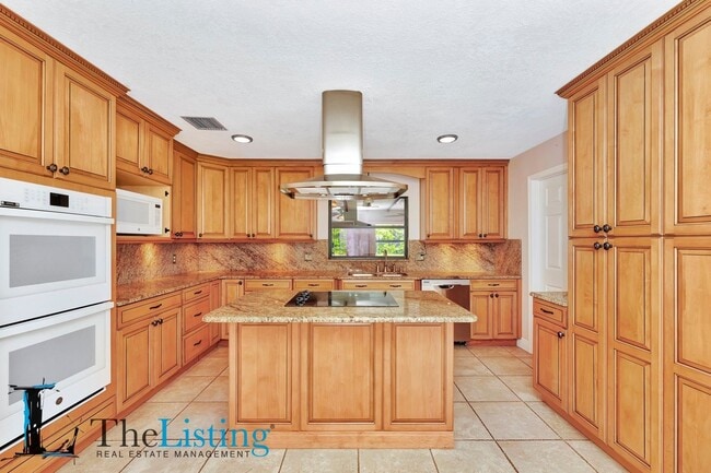 Building Photo - 1108 Marcus Ct