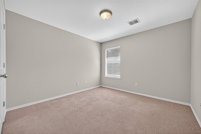 Building Photo - 54 Marble Rock Pl