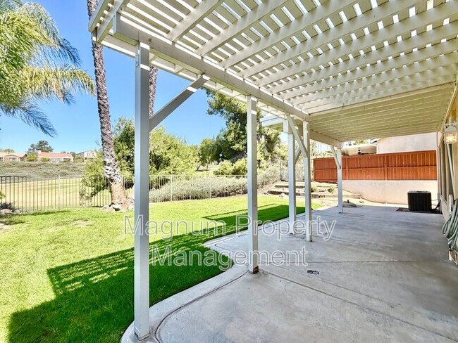 Building Photo - 42041 Delmonte St