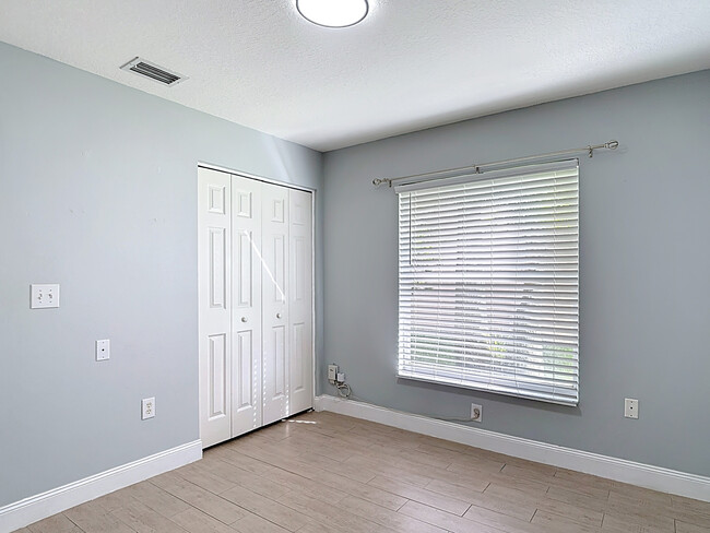 Building Photo - 12914 Royal George Ave
