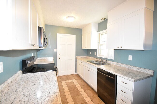 Building Photo - 333 McFadyen Dr
