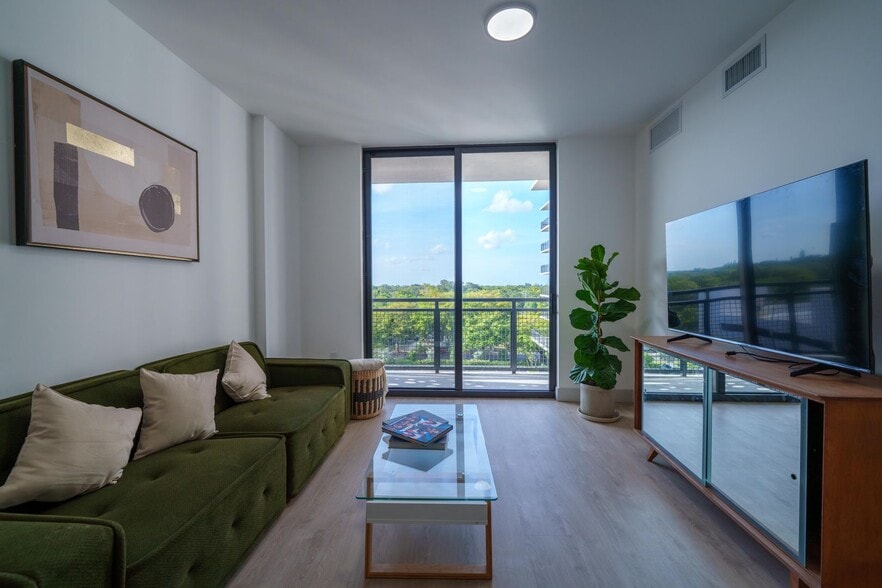 Interior Photo - Gardens Residences