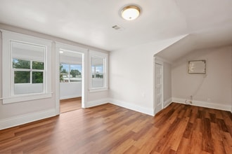 Building Photo - 1460 Boston St