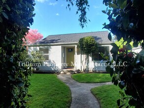 Building Photo - 4835 N Willamette Blvd