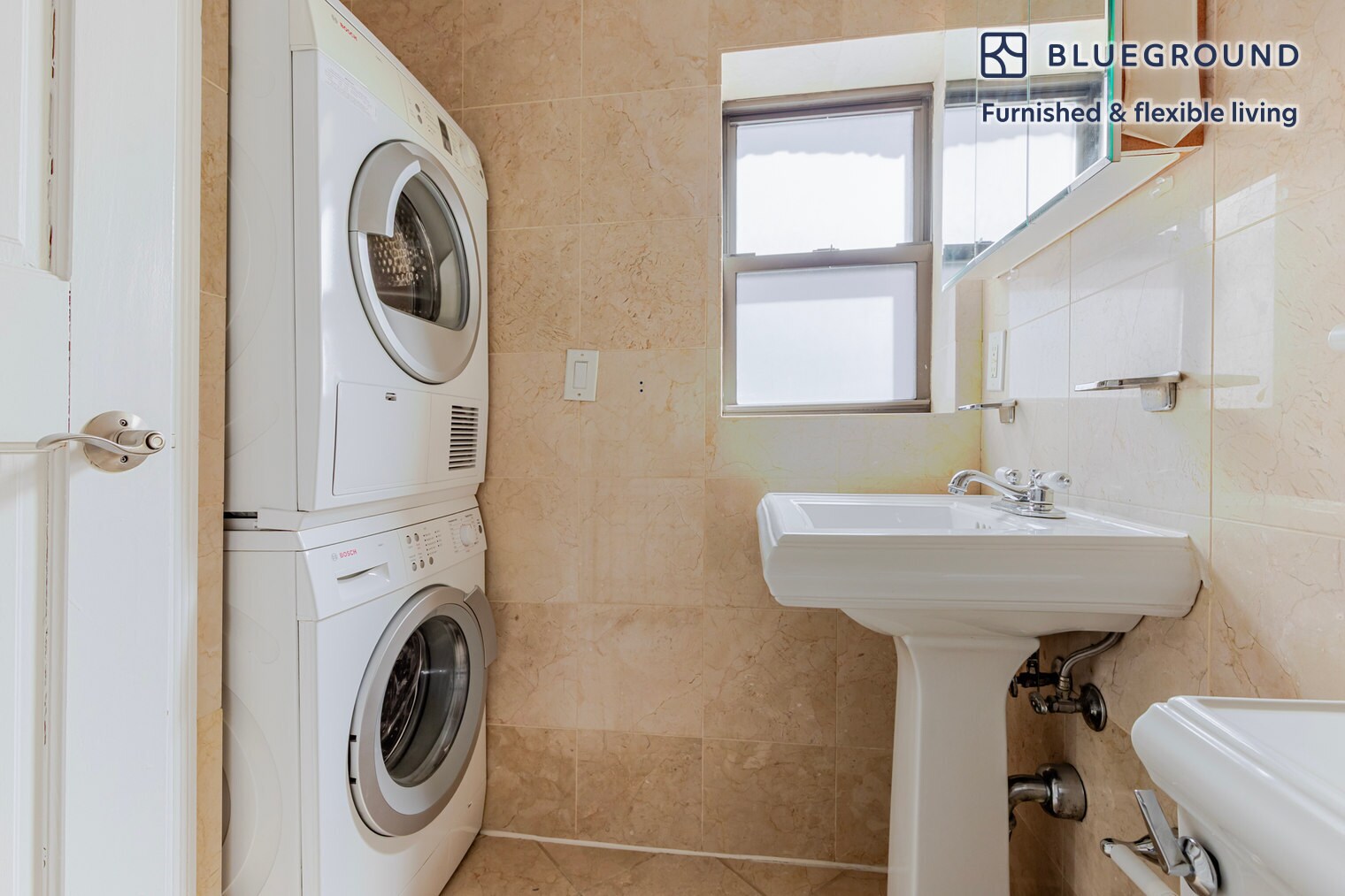 Building Photo - 118 Christopher St