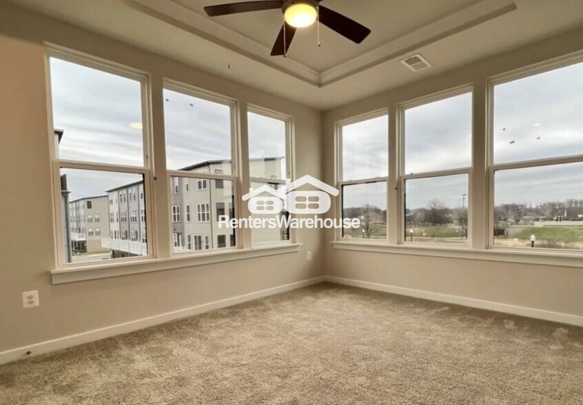 Building Photo - 2500 Emerald Branch Dr