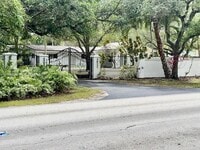 Building Photo - 9450 SW 104th St