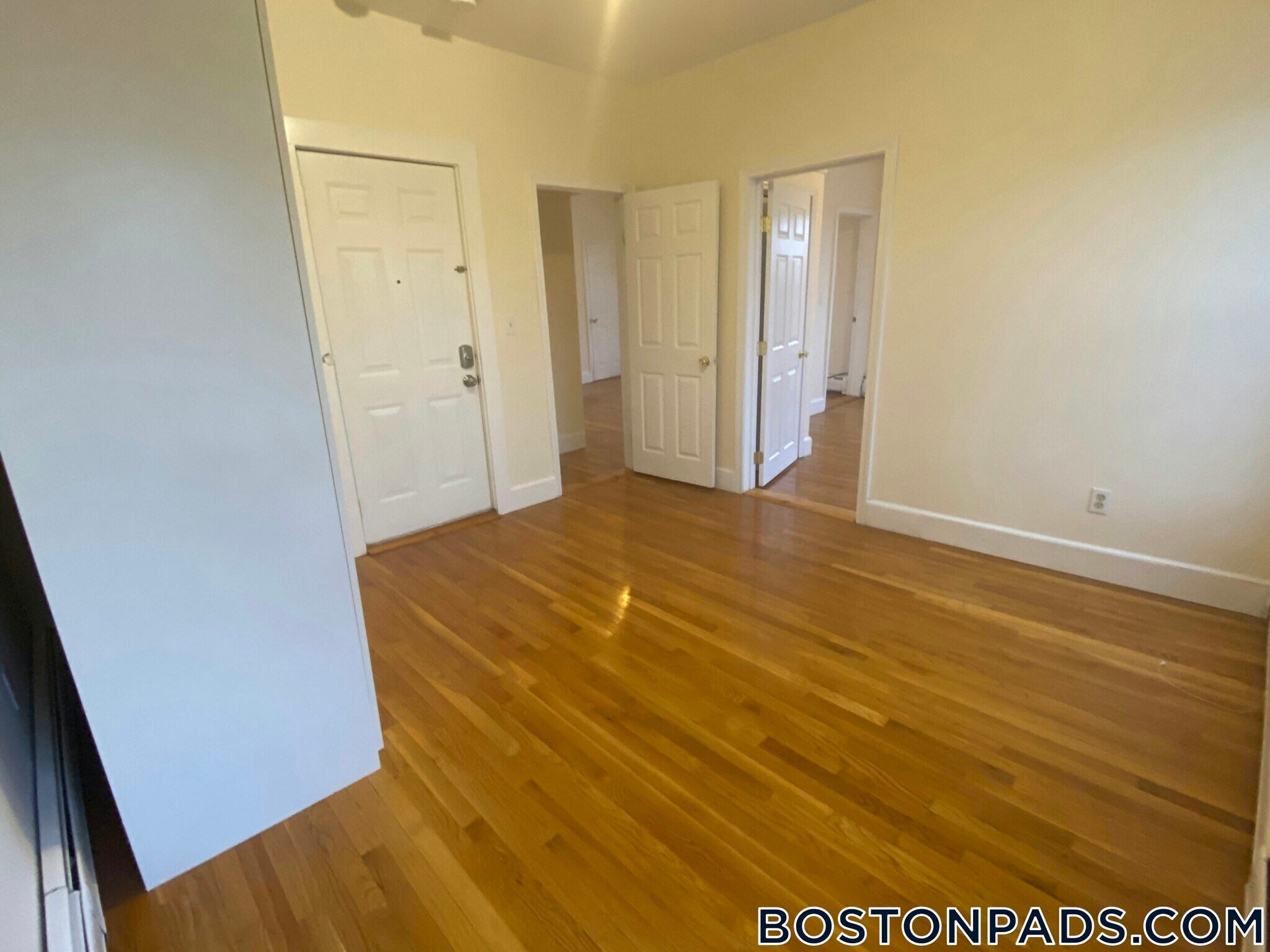 Building Photo - 38 Bond St