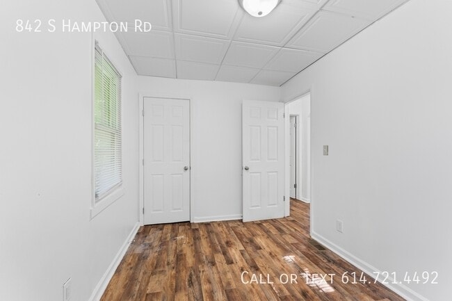 Building Photo - 842 S Hampton Rd