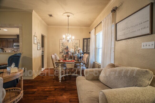 Building Photo - 1409 Azalea Ln