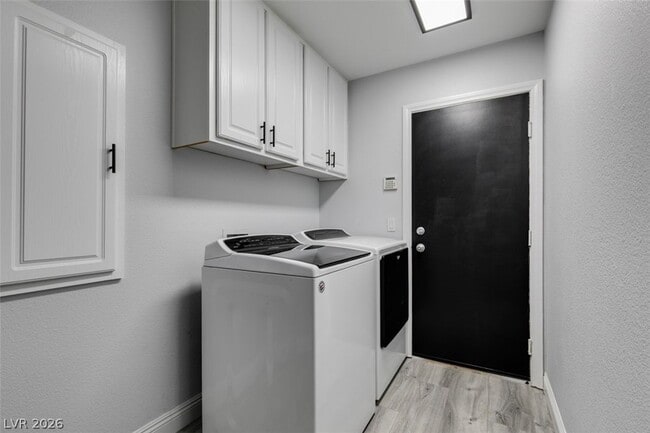 Building Photo - 651 Hidden Cellar Ct