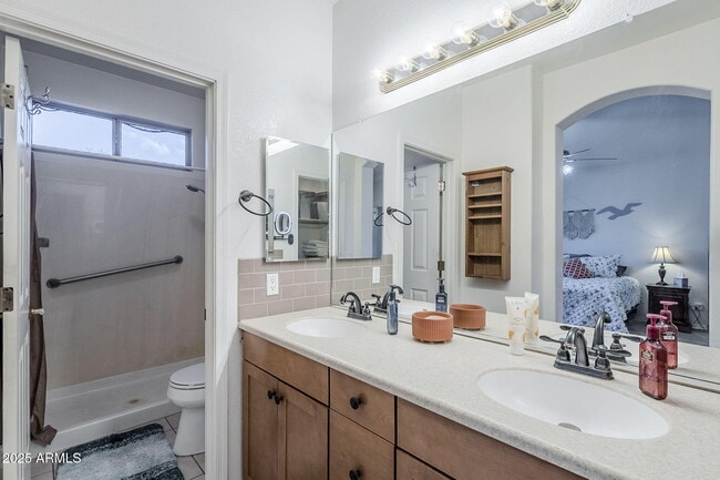 Building Photo - 4269 E Cassia Ln