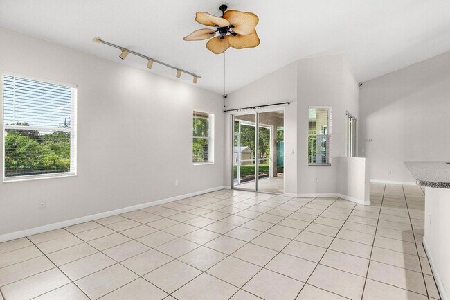 Building Photo - 12208 75th Ln N