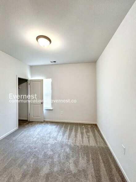 Building Photo - 1013 N Boyce St