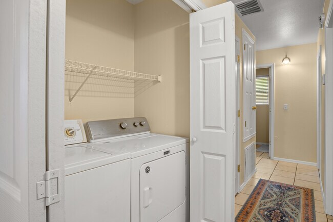 Building Photo - 2863 Ox Cart Ct