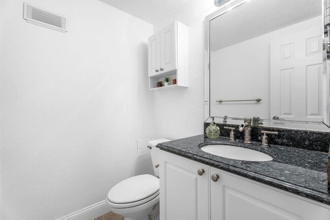 Building Photo - 2501 S Ocean Dr