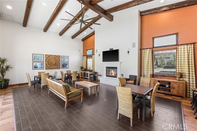 Building Photo - 596 S Casita St