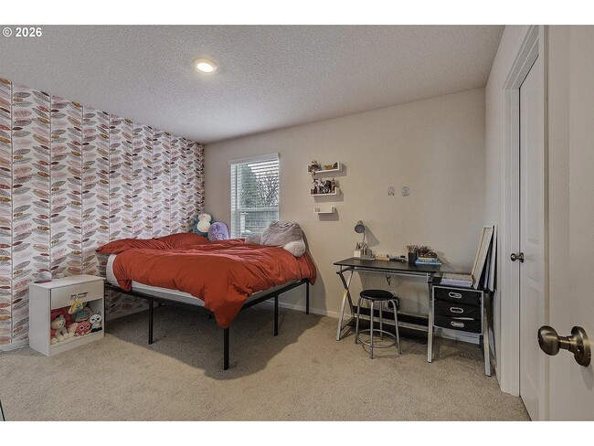 Building Photo - 898 N 18th Ave