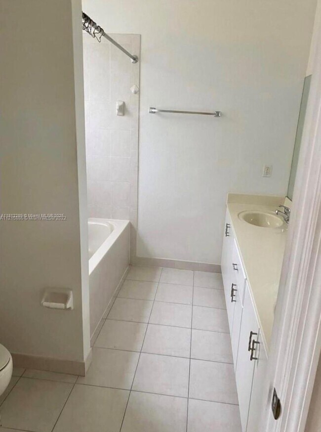 Building Photo - 9044 SW 153rd Ct