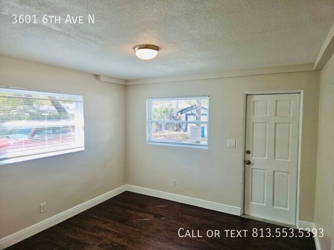 Building Photo - 3601 6th Ave N