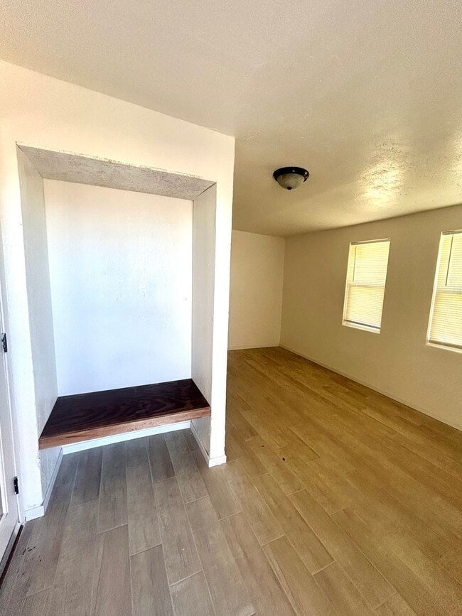 Building Photo - 5834 Ocotillo Ave