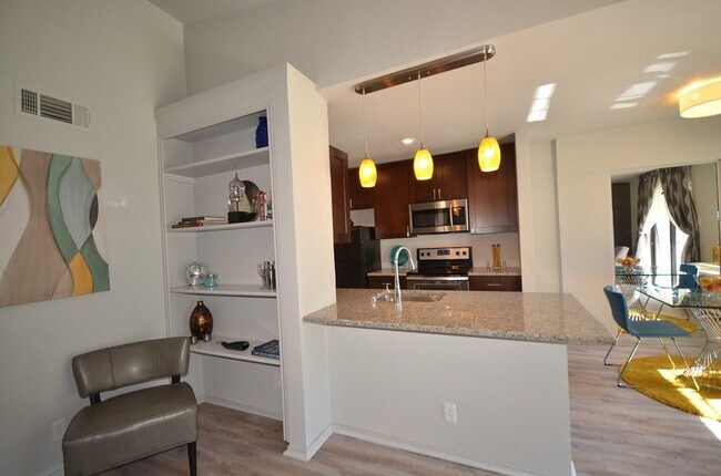 Building Photo - 1601 Faro Dr