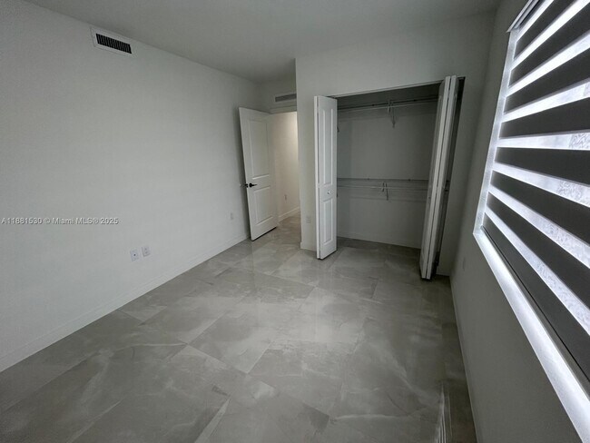 Building Photo - 14608 SW 261 St Ter