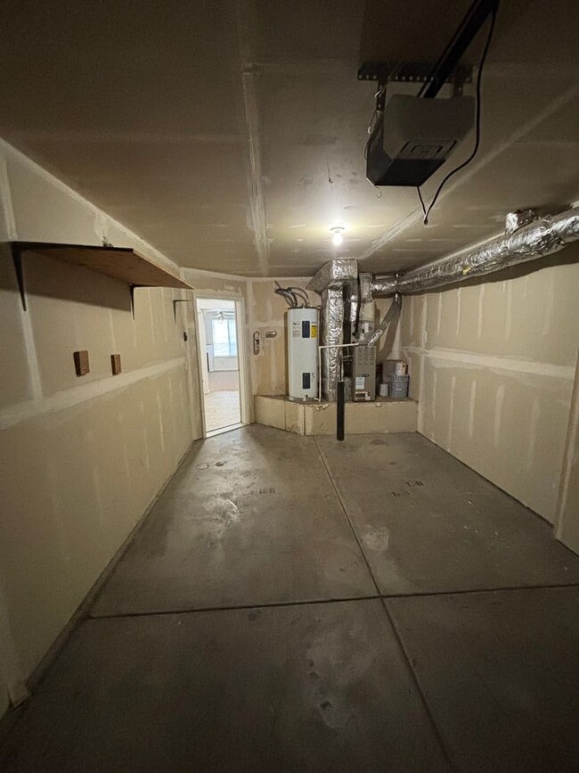 Building Photo - 3484 W Vela Pl