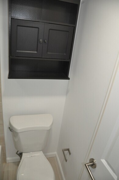 Building Photo - 1300 Army Navy Dr
