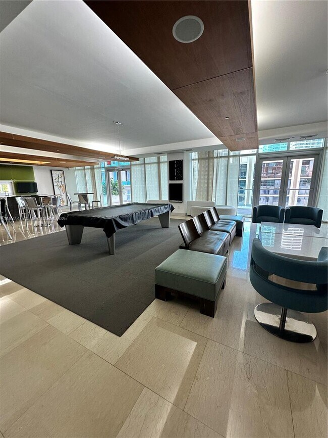 Building Photo - 500 Brickell Ave