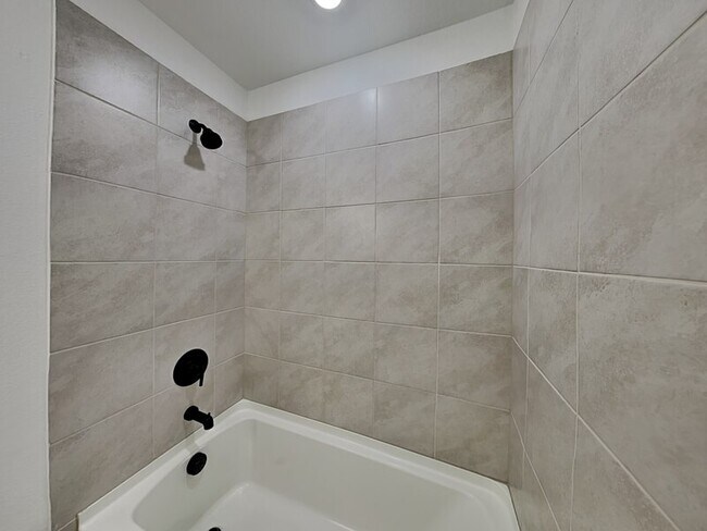 Building Photo - 1509 Gentle Crk Ln