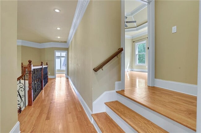 Building Photo - 6295 Windward Pkwy