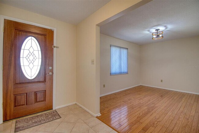 Building Photo - 1837 Princeton Dr