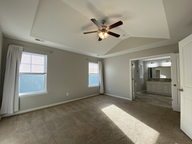 Building Photo - Welcome Home