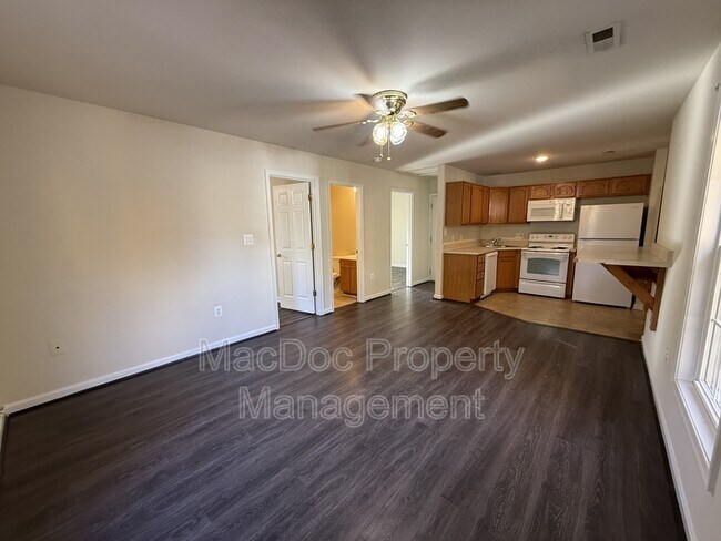 Building Photo - 241 Cambridge St