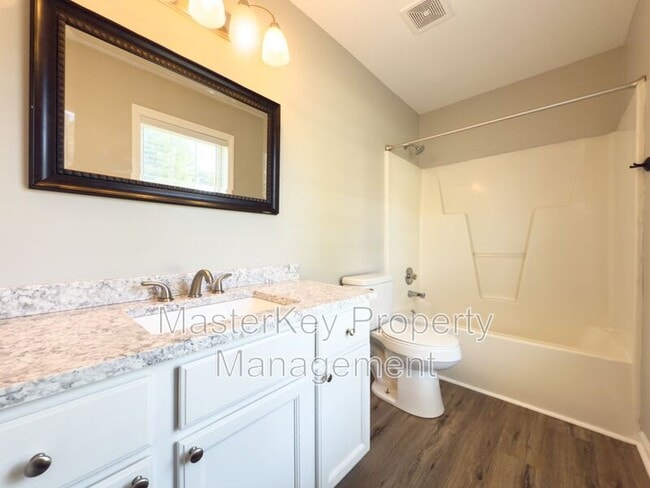 Building Photo - 312 Noonday Ct