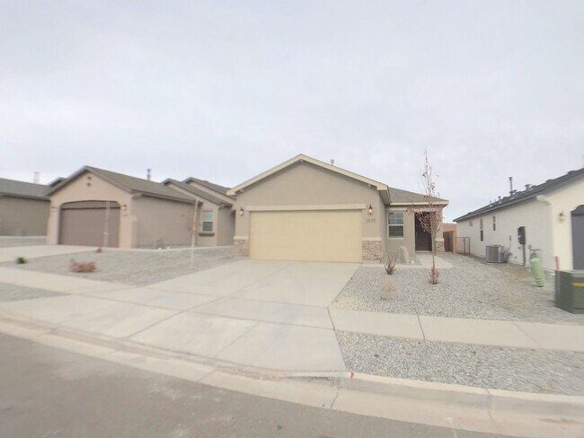 Building Photo - New! Brilliant 3 bedroom Rio Rancho Home. ...