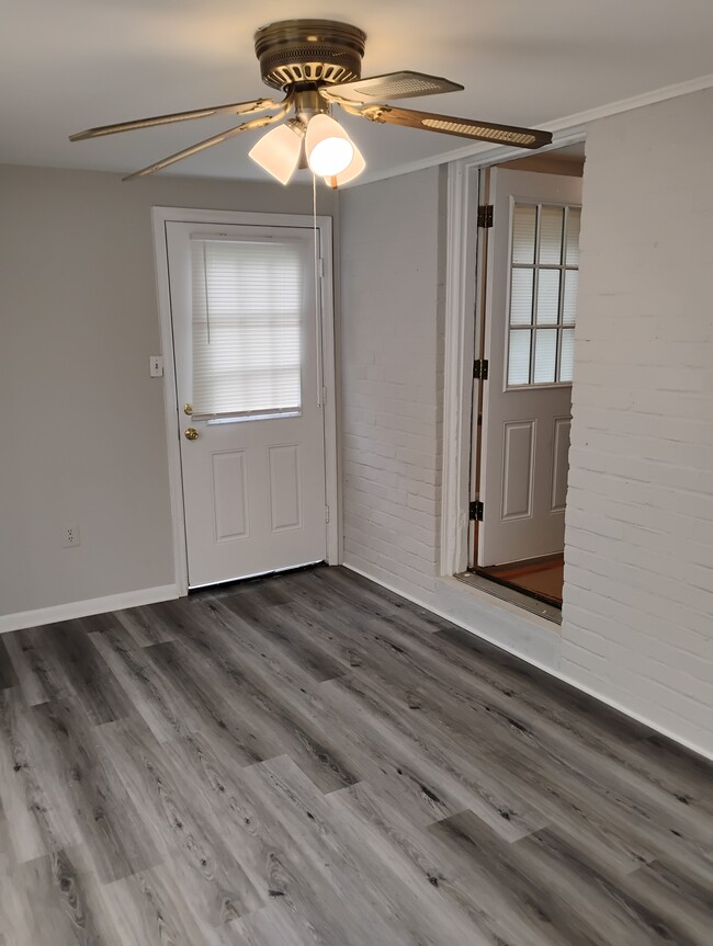 Bonus room/addition on main floor - 1711 Norton Rd