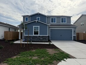 Building Photo - Stunning New-Construction two-story home 5bed 3bath