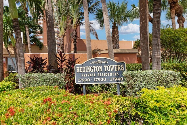 Building Photo - Spacious 2-Bedroom Waterfront Condo in Redington Shores – Long-Term Rental!